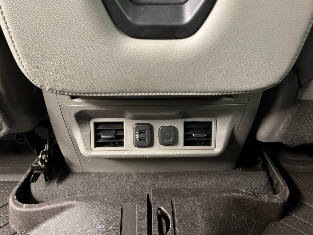 Used 2021 Chevrolet Silverado 1500 LT w/ Safety Package II AWD/4WD image 31