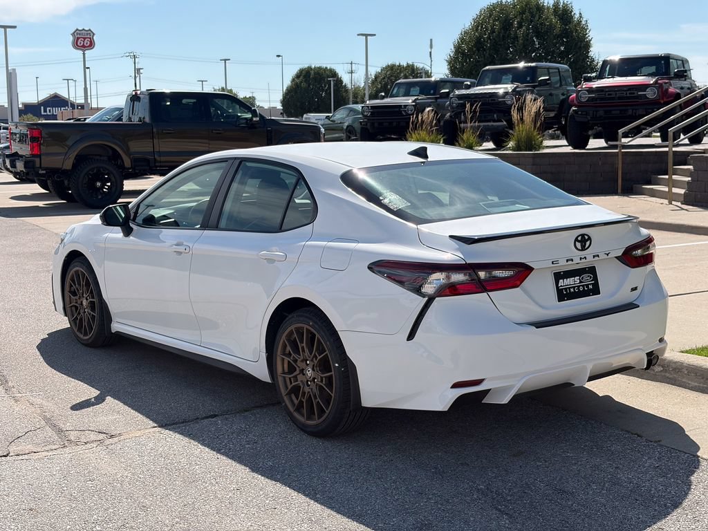 Used 2023 Toyota Camry SE w/ Convenience Package FWD image 4