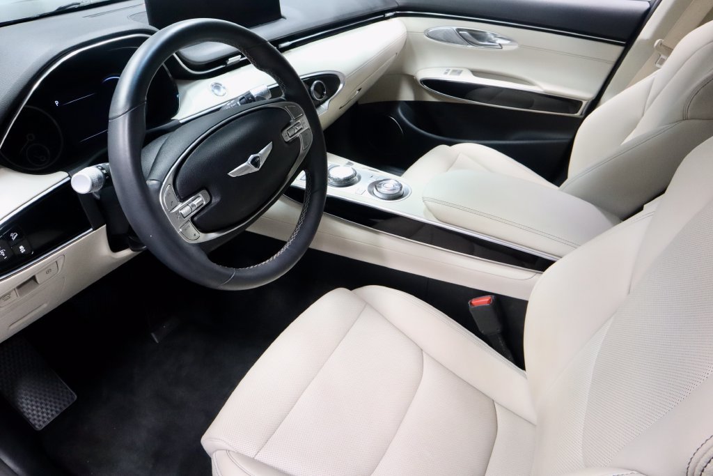 Used 2023 Genesis GV70 2.5T AWD/4WD image 22