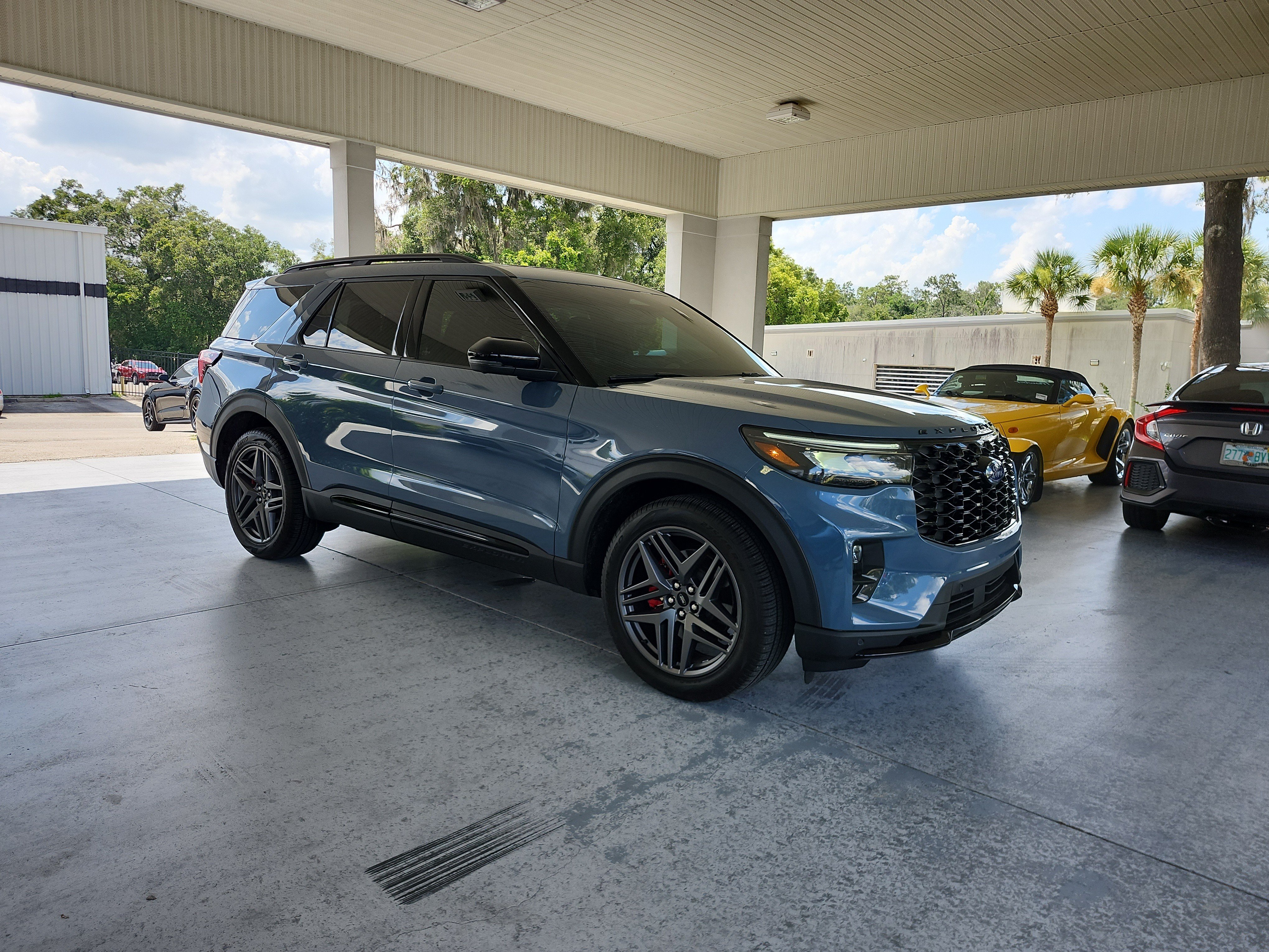 Certified 2026 Ford Explorer ST w/ Sun And Sound Package AWD/4WD image 7