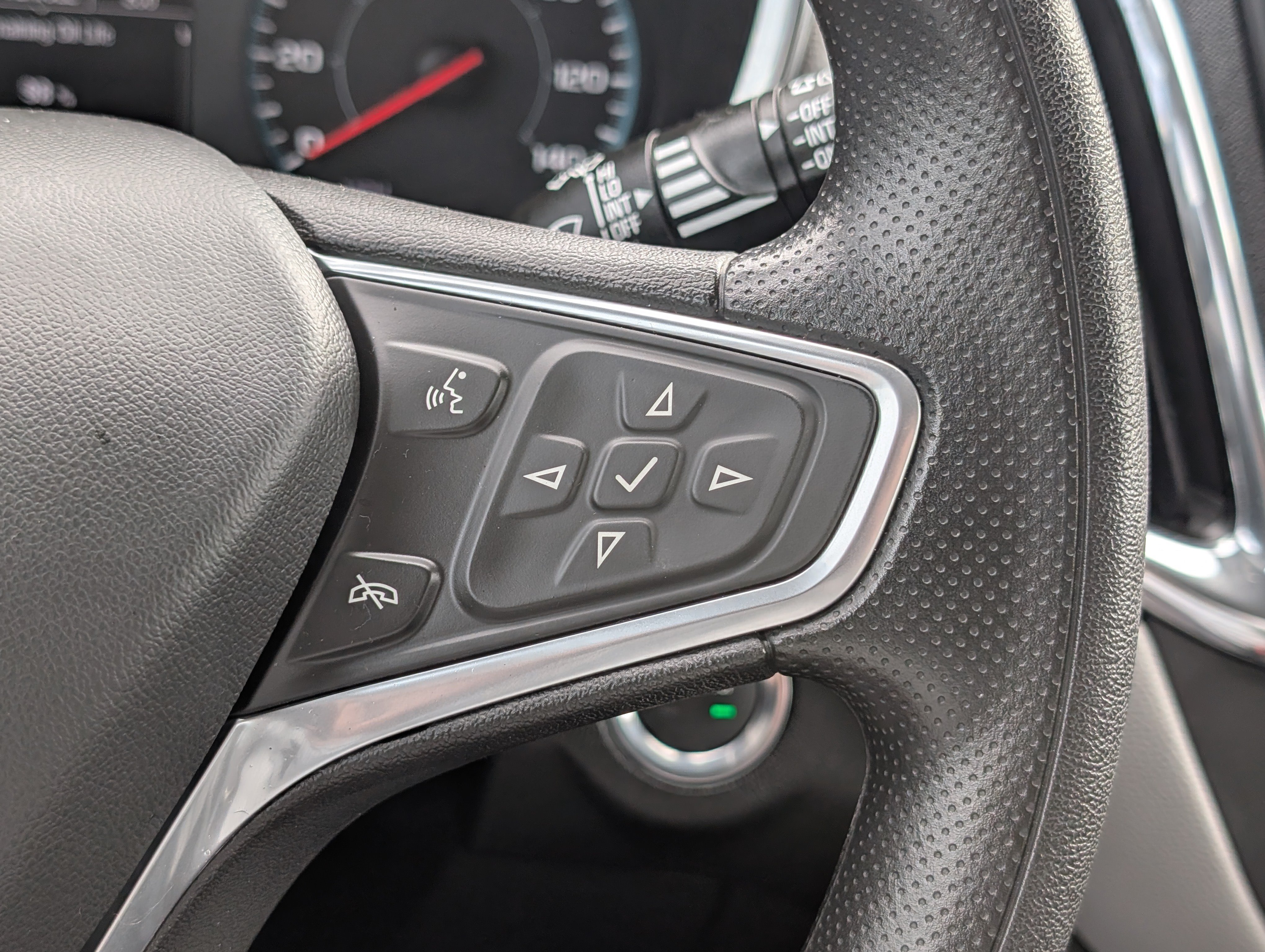 Used 2023 Chevrolet Equinox LS FWD image 21