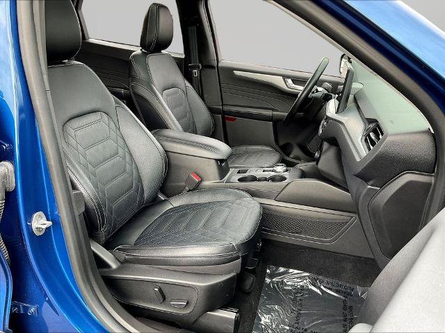 Certified 2023 Ford Escape Platinum w/ Premium Technology Package AWD/4WD image 34