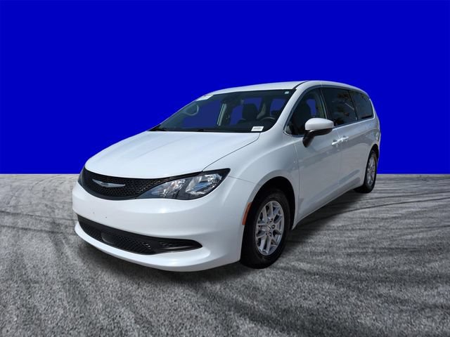 Used 2023 Chrysler Voyager LX FWD image 8