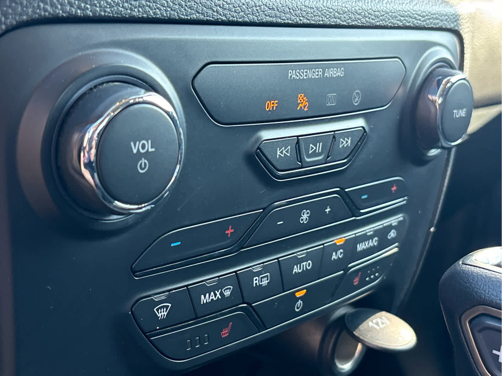 Certified 2023 Ford Ranger XLT w/ Equipment Group 302A High image 21