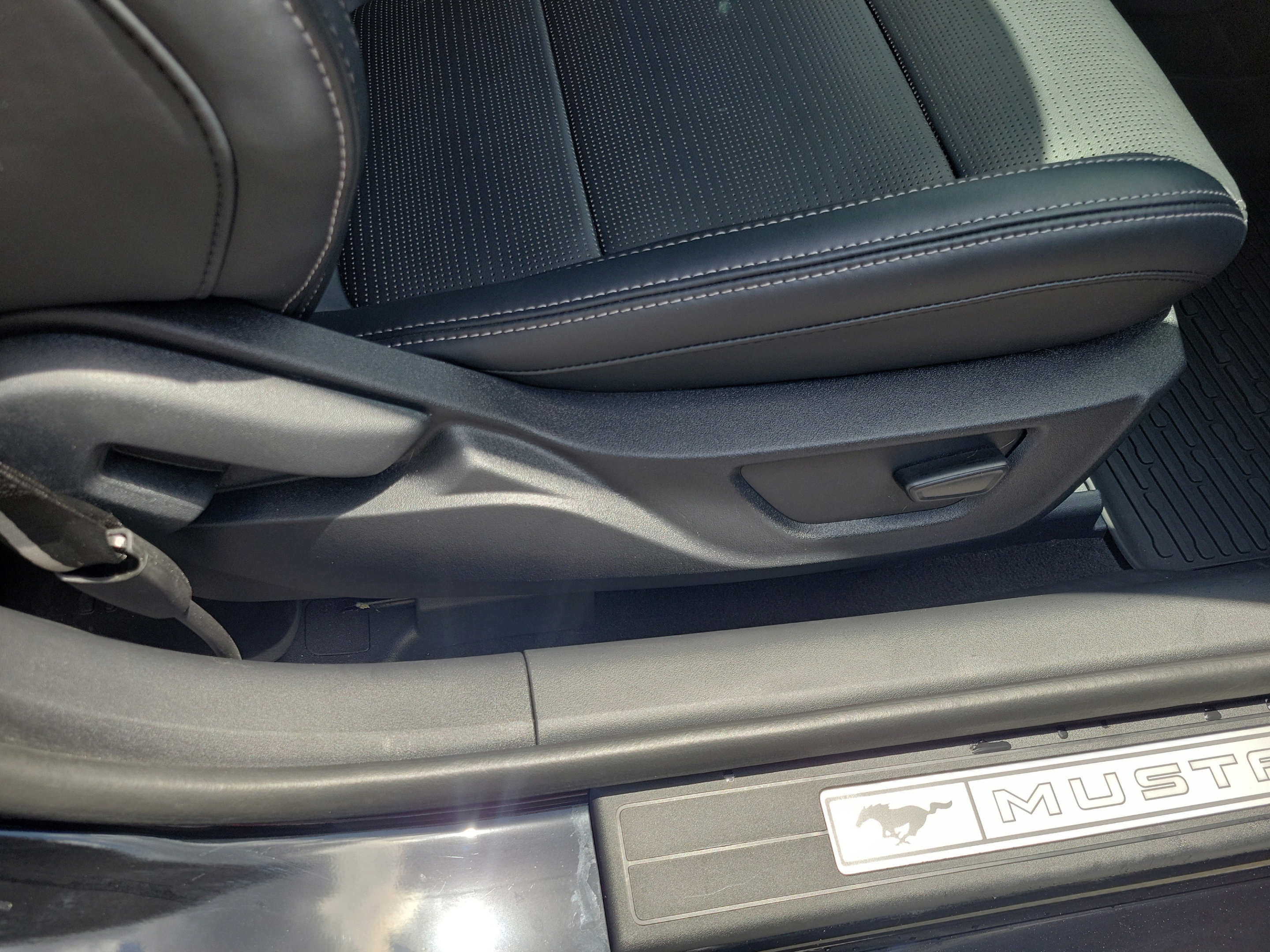 Certified 2024 Ford Mustang GT Premium RWD image 32