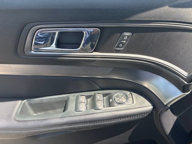 Certified 2019 Ford Explorer XLT AWD/4WD image 16