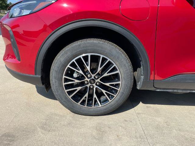 Certified 2025 Ford Escape SE FWD image 16