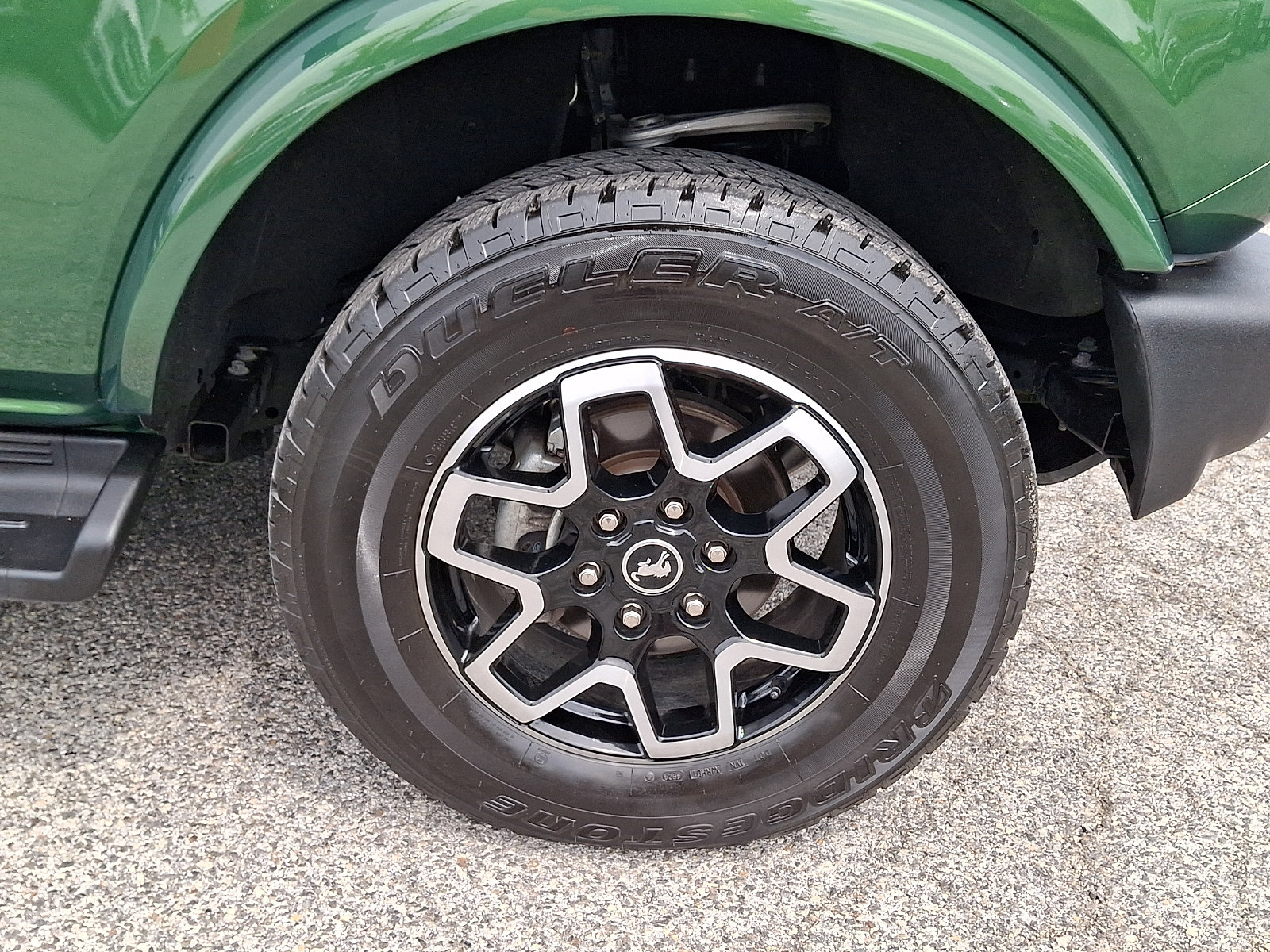 Certified 2025 Ford Bronco Outer Banks AWD/4WD image 11
