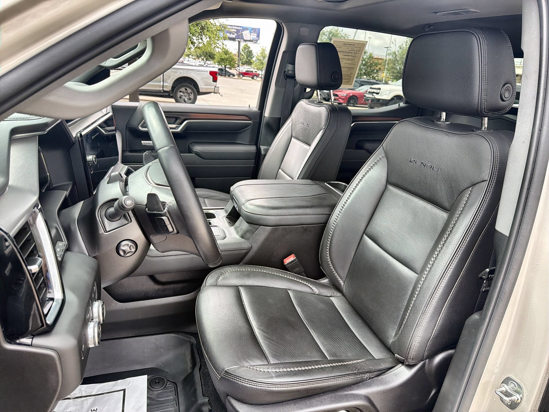 Used 2026 GMC Sierra 1500 Denali AWD/4WD image 11