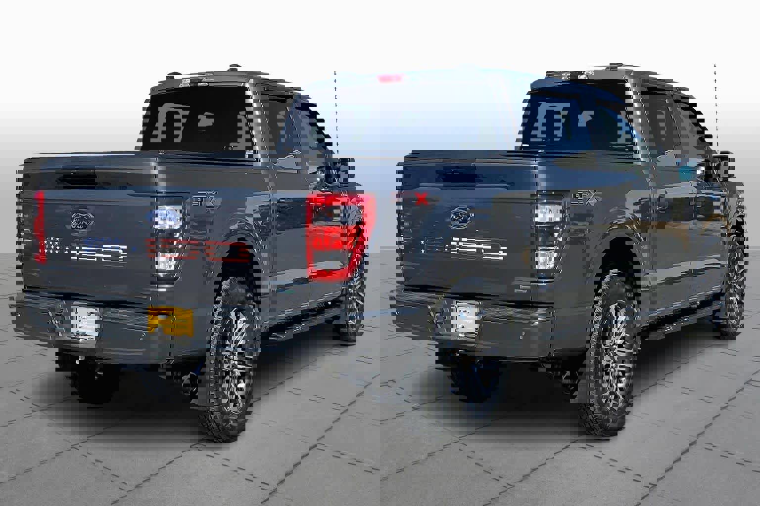 Certified 2022 Ford F150 XL w/ STX Appearance Package image 13