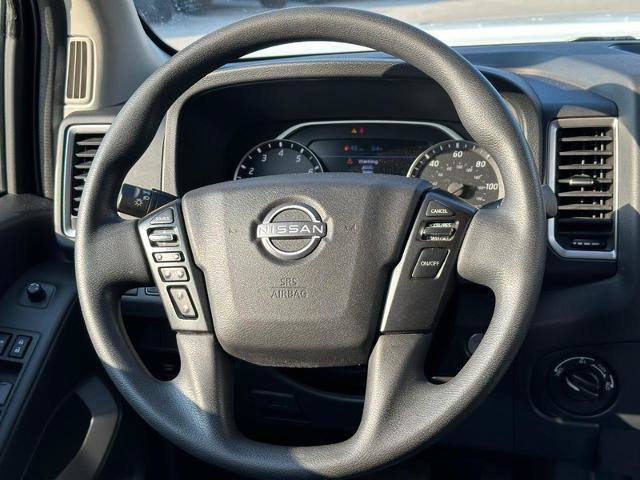 Used 2022 Nissan Frontier SV AWD/4WD image 12