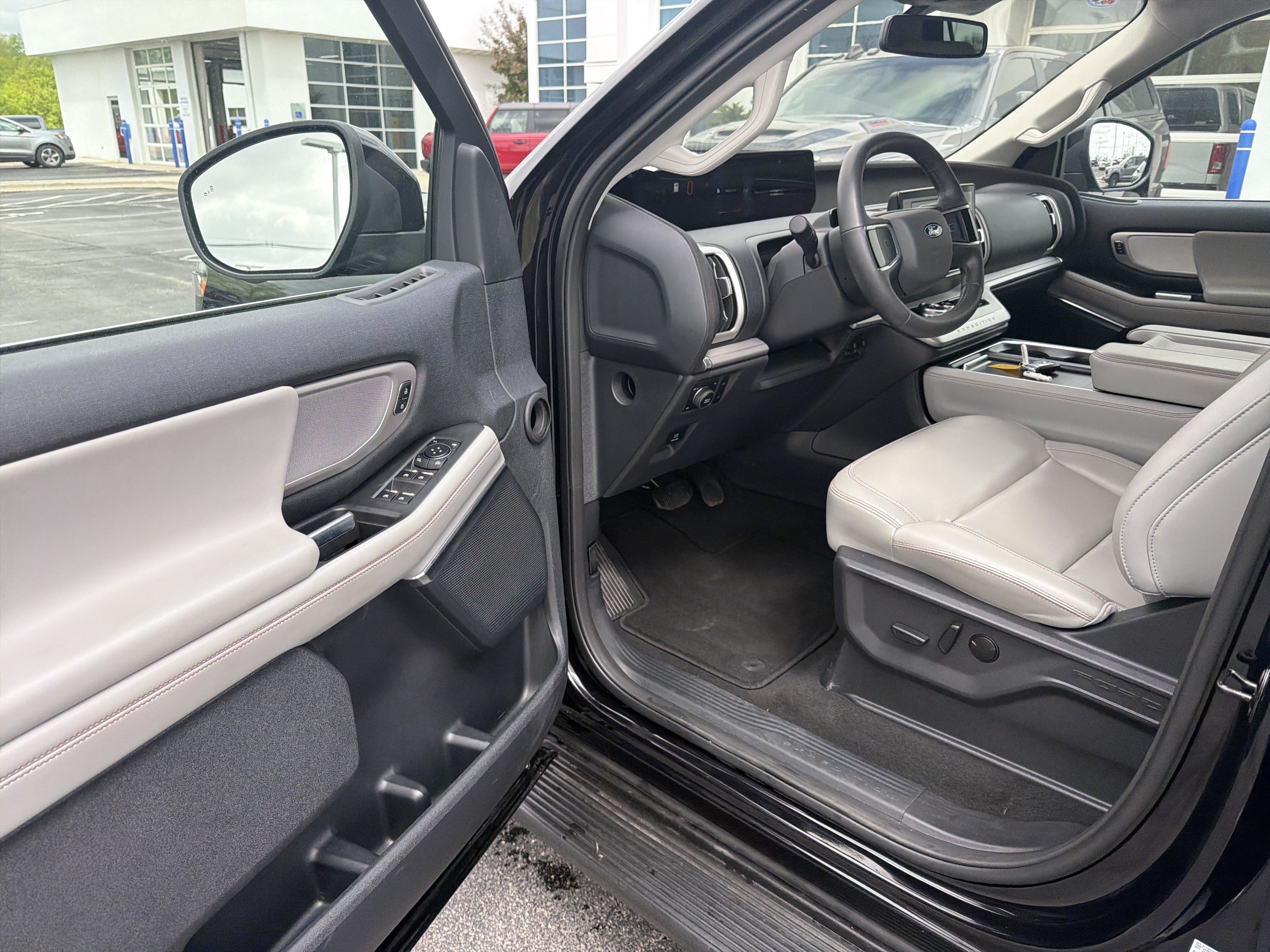 Certified 2025 Ford Expedition Max Active AWD/4WD image 41