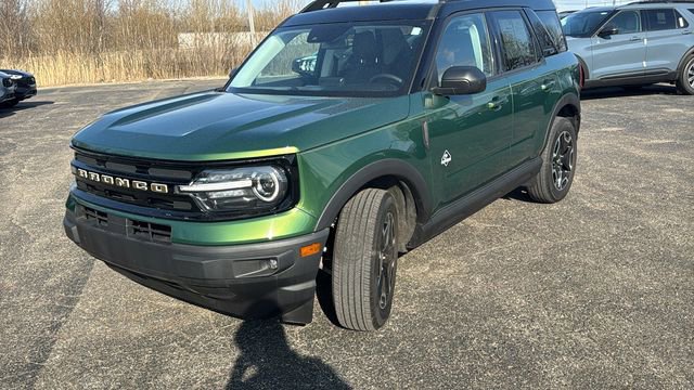 Certified 2023 Ford Bronco Sport Outer Banks w/ Tech Package AWD/4WD image 7