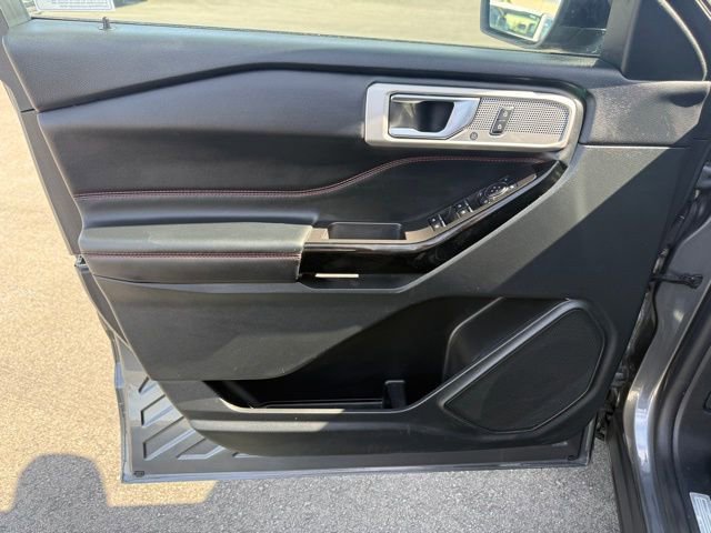 Certified 2023 Ford Explorer ST-Line w/ Class IV Trailer Tow Package image 16