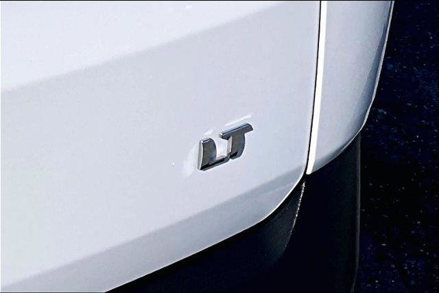 Used 2023 Chevrolet Traverse LT image 13