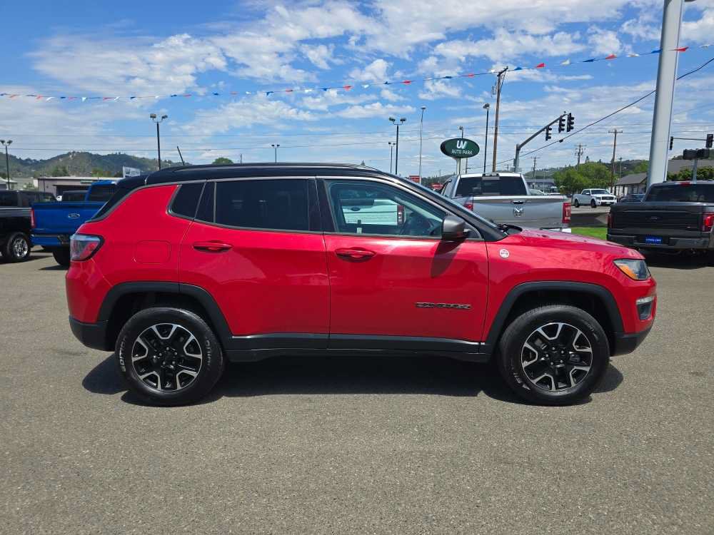 Used 2020 Jeep Compass Trailhawk AWD/4WD image 6