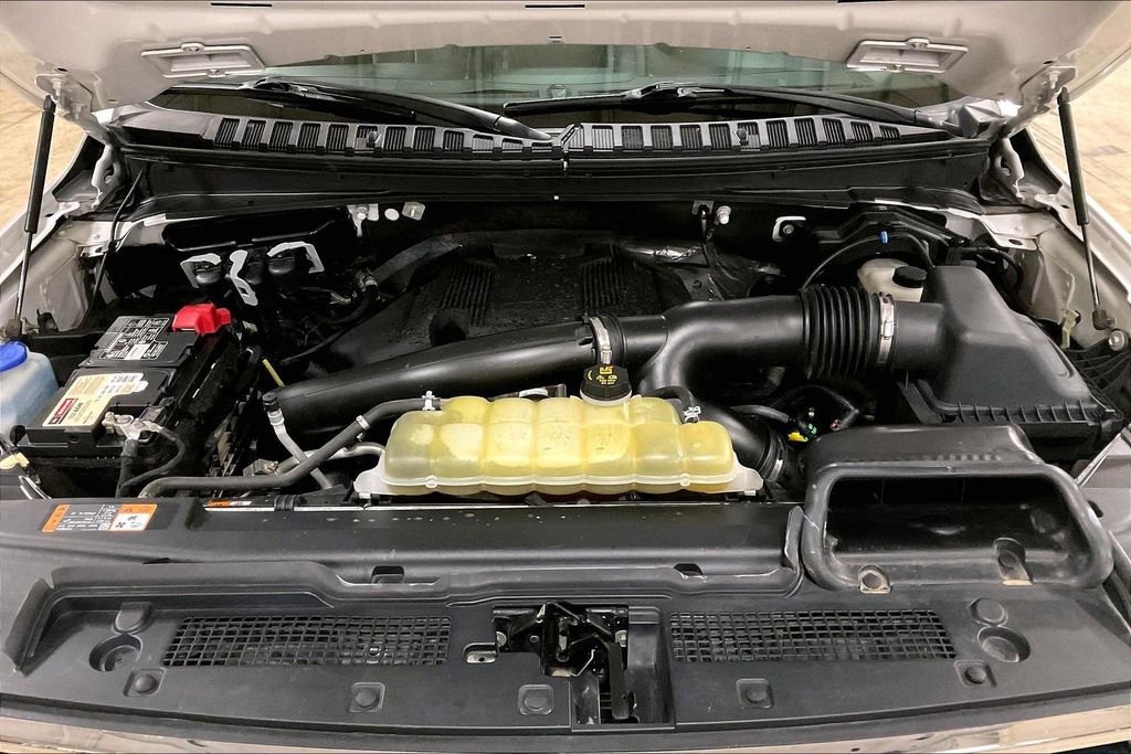 Certified 2020 Ford Expedition XLT w/ Equipment Group 201A AWD/4WD image 10
