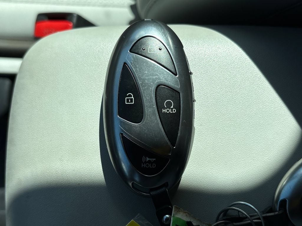 Used 2025 Hyundai Kona Limited FWD image 34