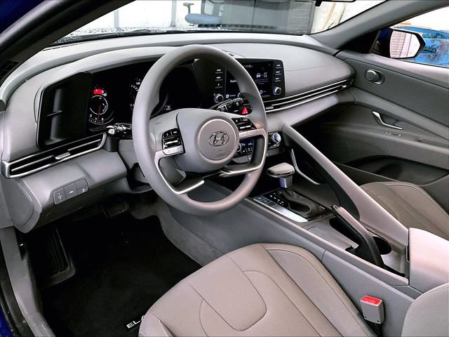 Used 2023 Hyundai Elantra SEL FWD image 12