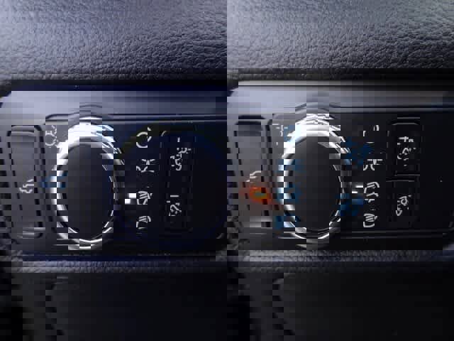 Certified 2022 Ford Explorer XLT image 18