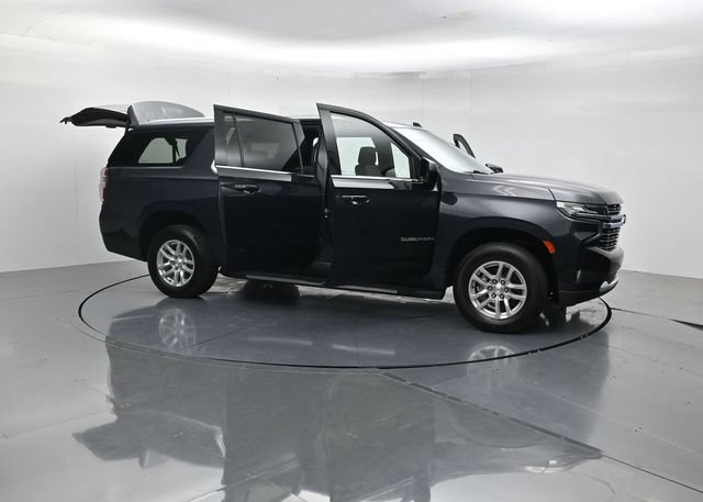 Used 2023 Chevrolet Suburban LT RWD image 54