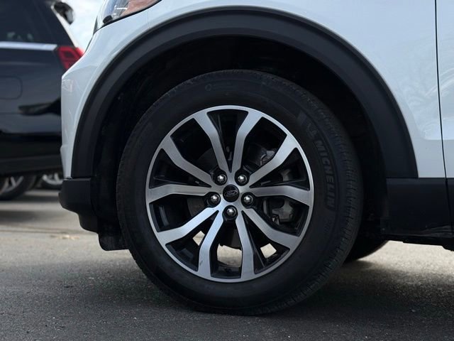 Certified 2024 Ford Explorer ST-Line w/ Class IV Trailer Tow Package image 48