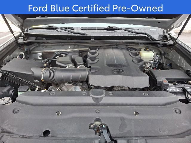 Used 2017 Toyota 4Runner SR5 image 32