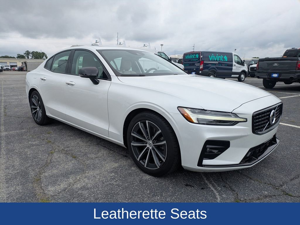 Used 2021 Volvo S60 T5 Momentum FWD video 2