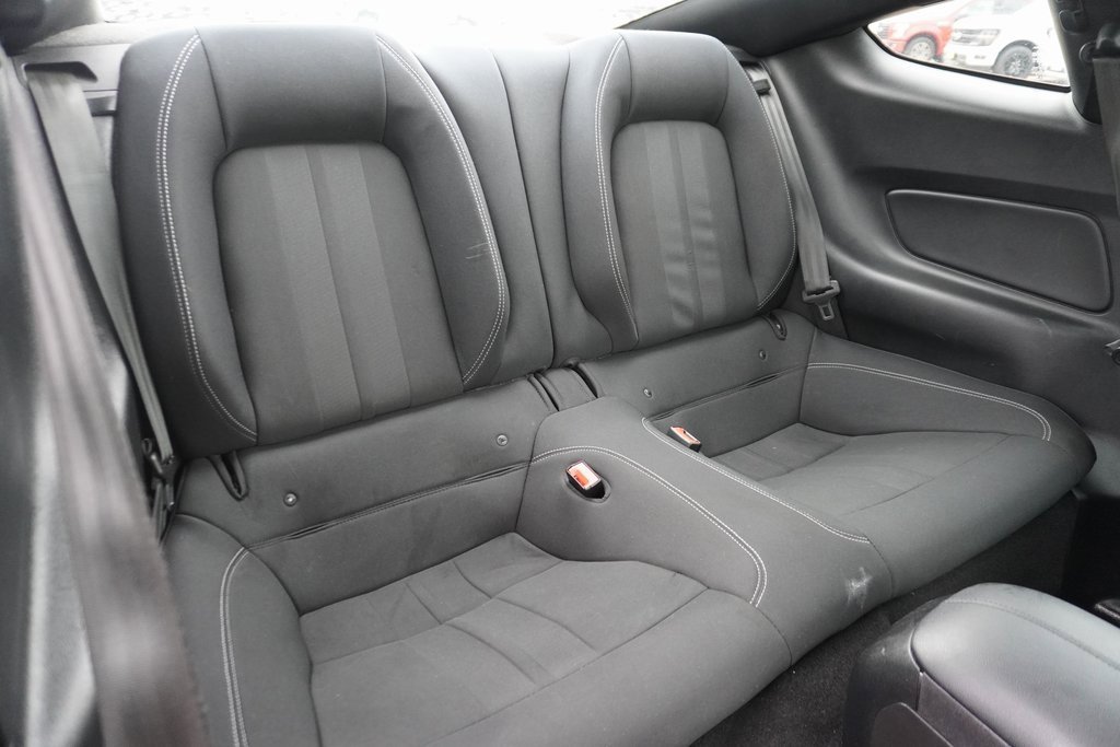 Certified 2019 Ford Mustang Coupe image 18