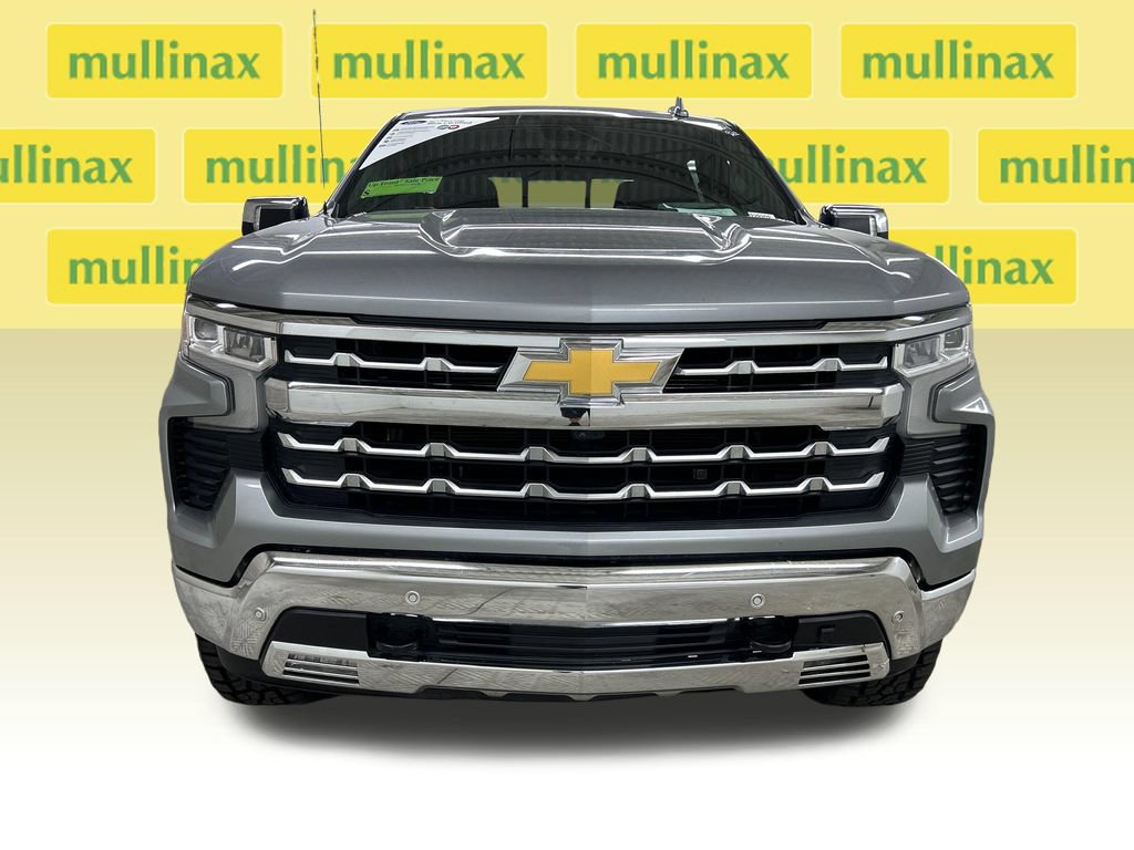 Used 2024 Chevrolet Silverado 1500 LTZ w/ LTZ Premium Package AWD/4WD image 13