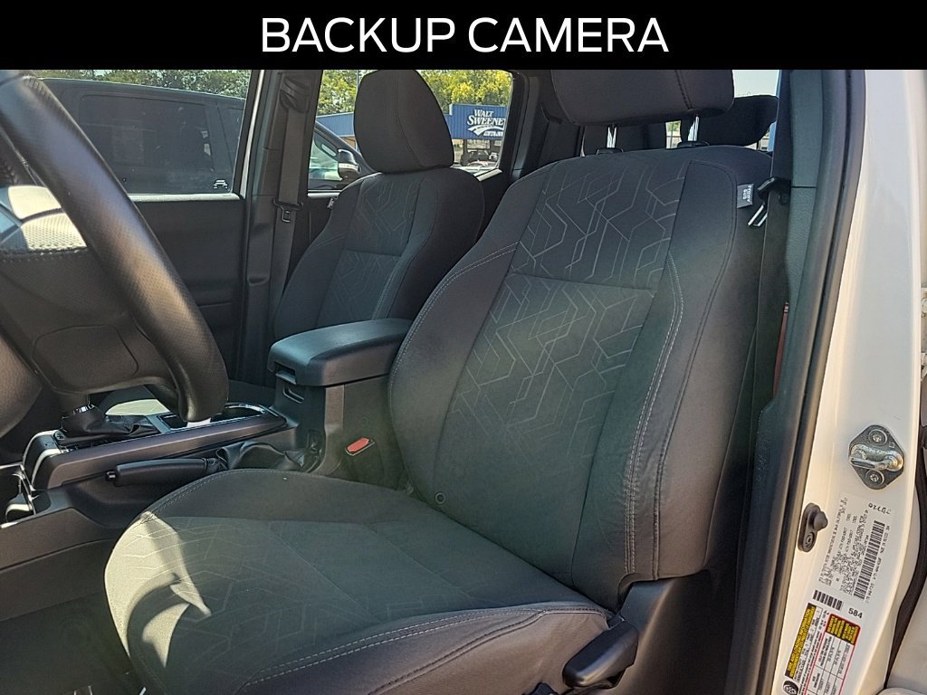 Used 2017 Toyota Tacoma TRD Sport w/ Tow Package (A/T) AWD/4WD image 16