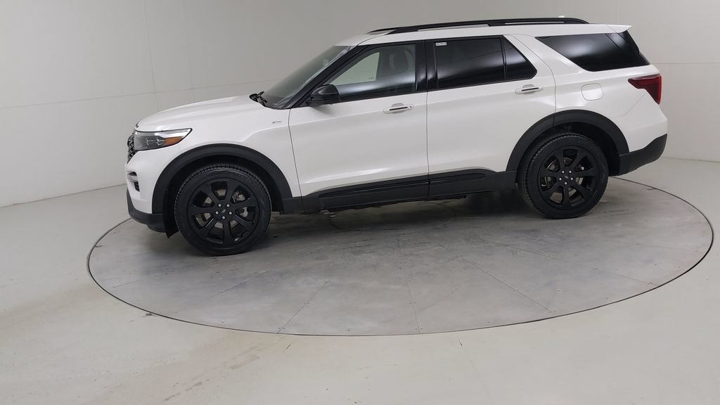 Certified 2023 Ford Explorer ST-Line w/ Class IV Trailer Tow Package AWD/4WD image 19