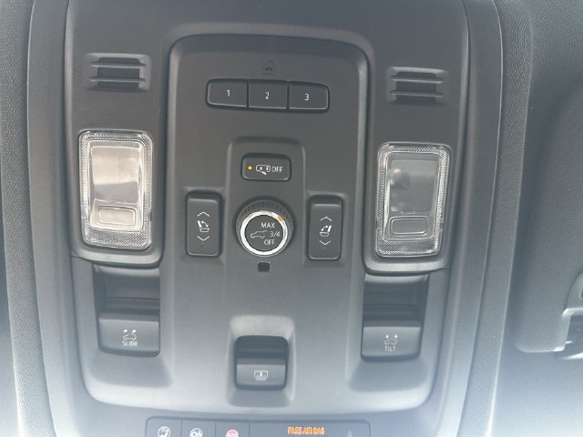 Used 2023 GMC Yukon SLT w/ SLT Premium Package AWD/4WD image 27