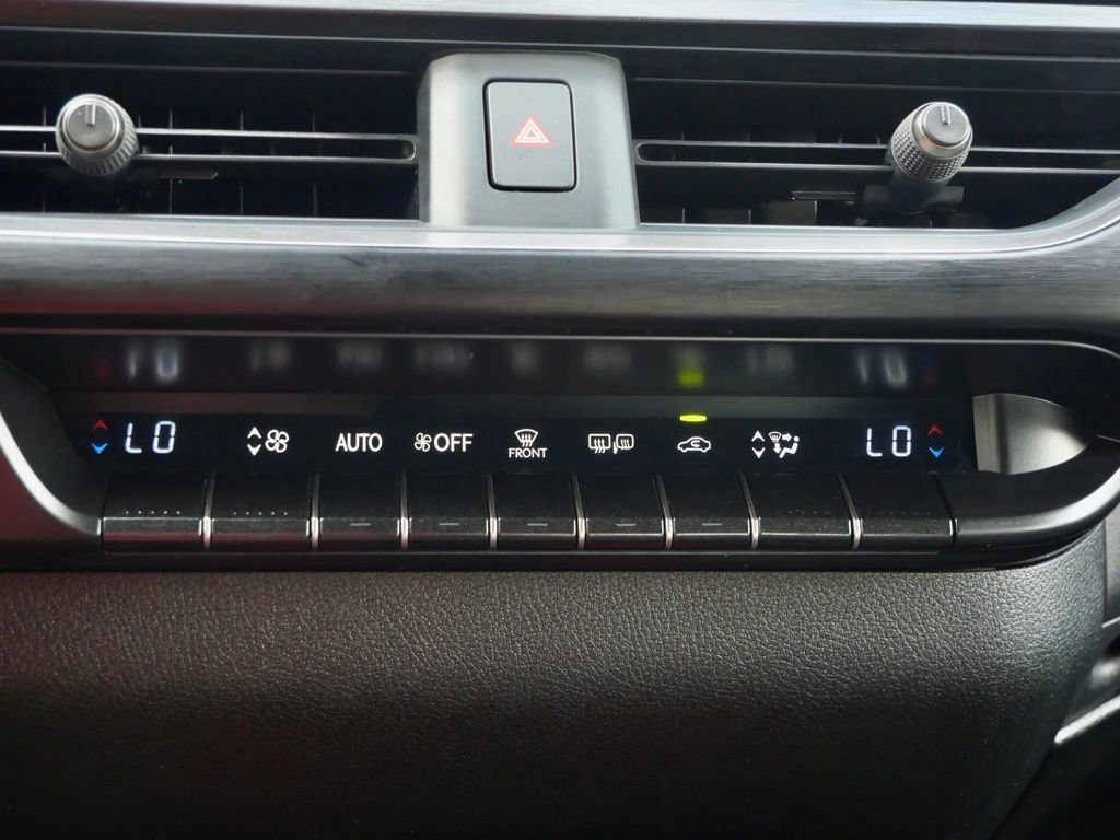 Used 2023 Lexus UX 250h F Sport FWD image 37