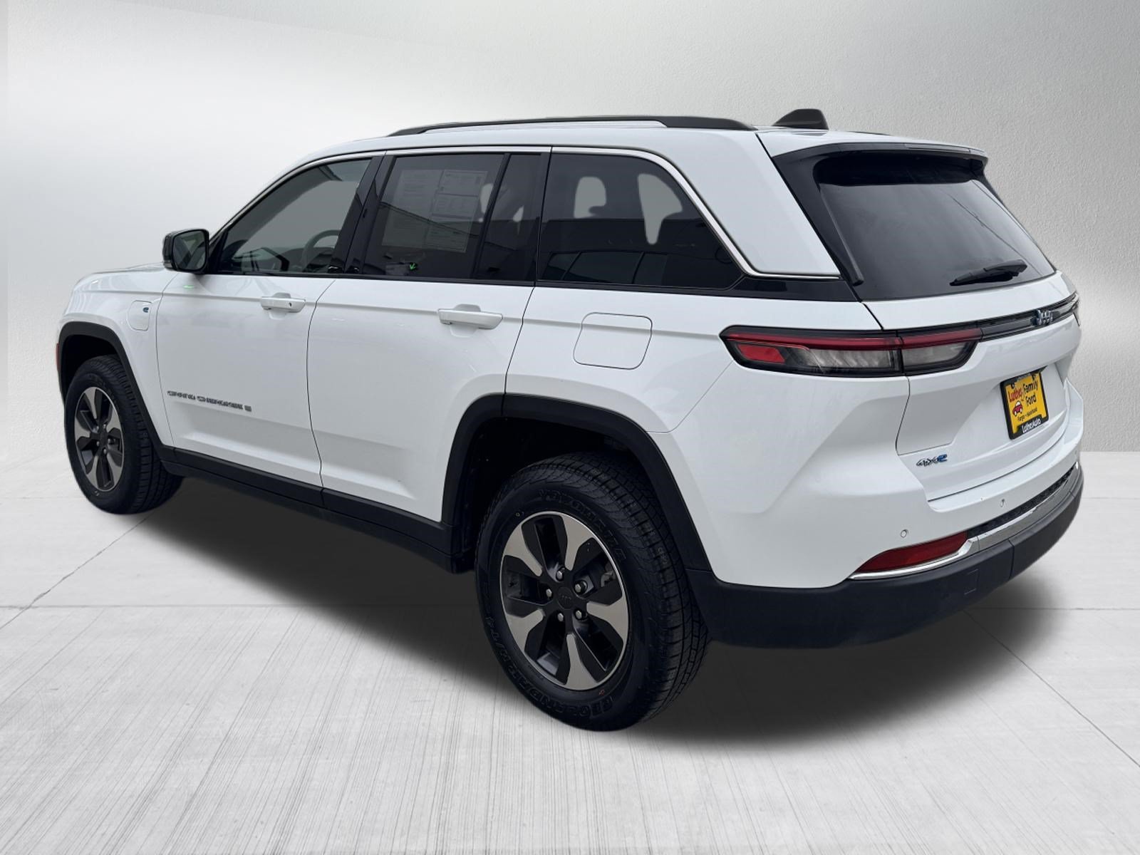 Used 2024 Jeep Grand Cherokee Limited 4xe AWD/4WD image 5