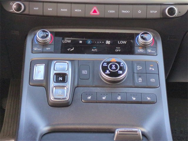 Used 2024 Hyundai Palisade Calligraphy image 19