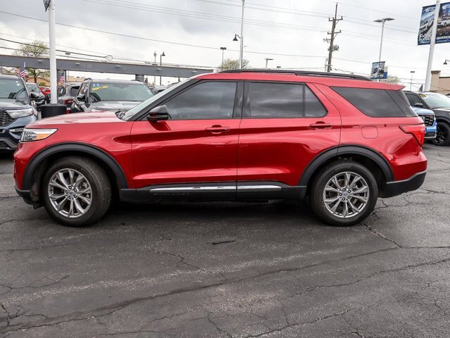 Certified 2023 Ford Explorer XLT w/ Equipment Group 202A AWD/4WD image 6