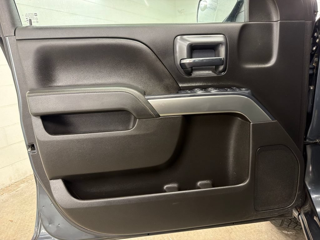 Used 2019 Chevrolet Silverado 1500 LT RWD image 16