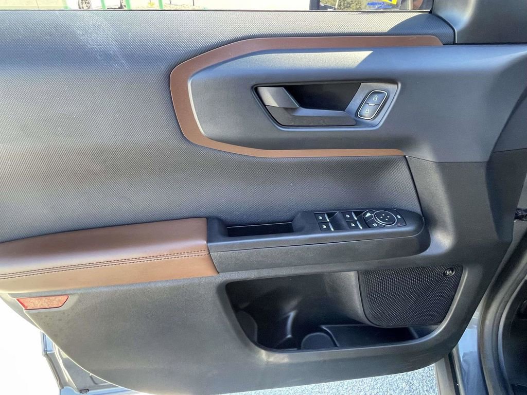 Certified 2021 Ford Bronco Sport Outer Banks w/ Outer Banks Package image 16