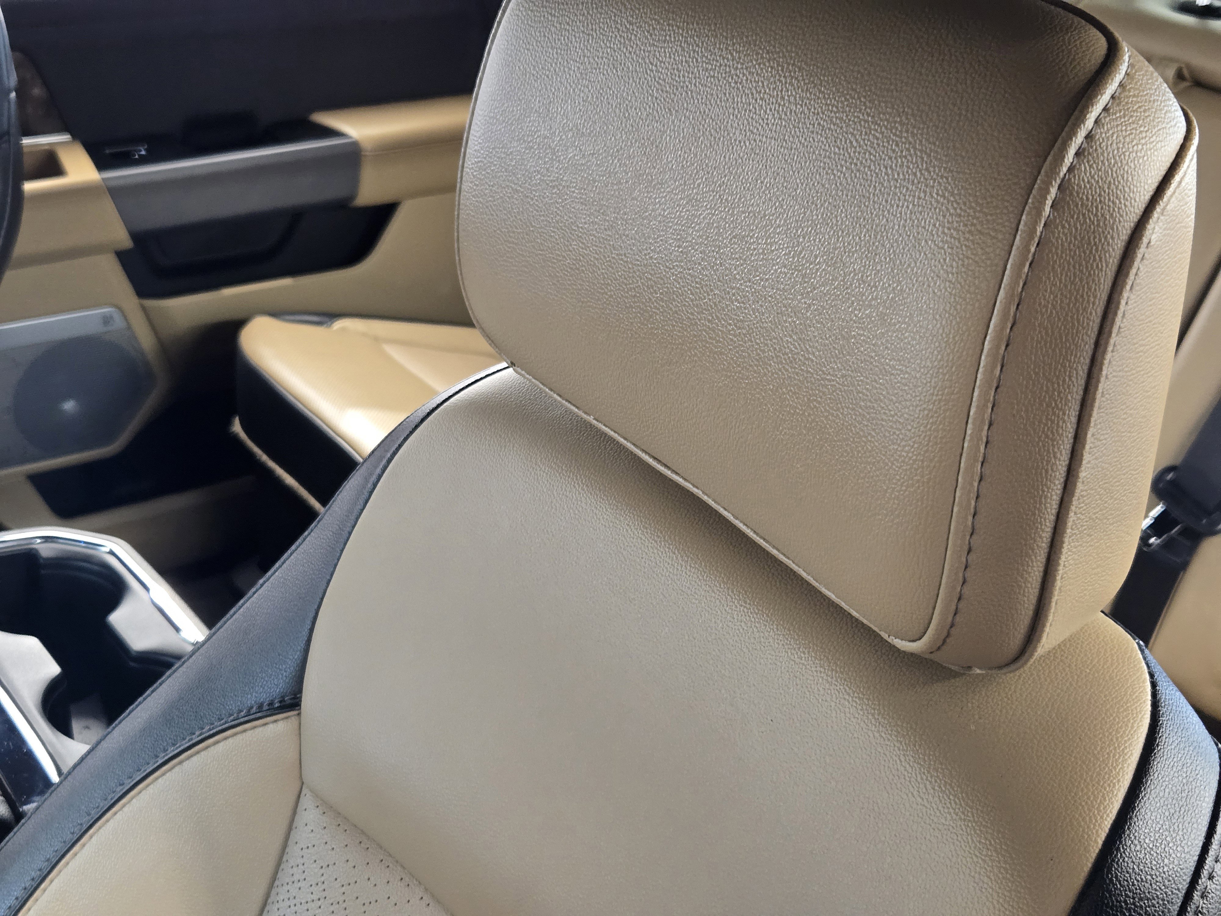 Certified 2023 Ford F250 Lariat w/ Chrome Package AWD/4WD image 16