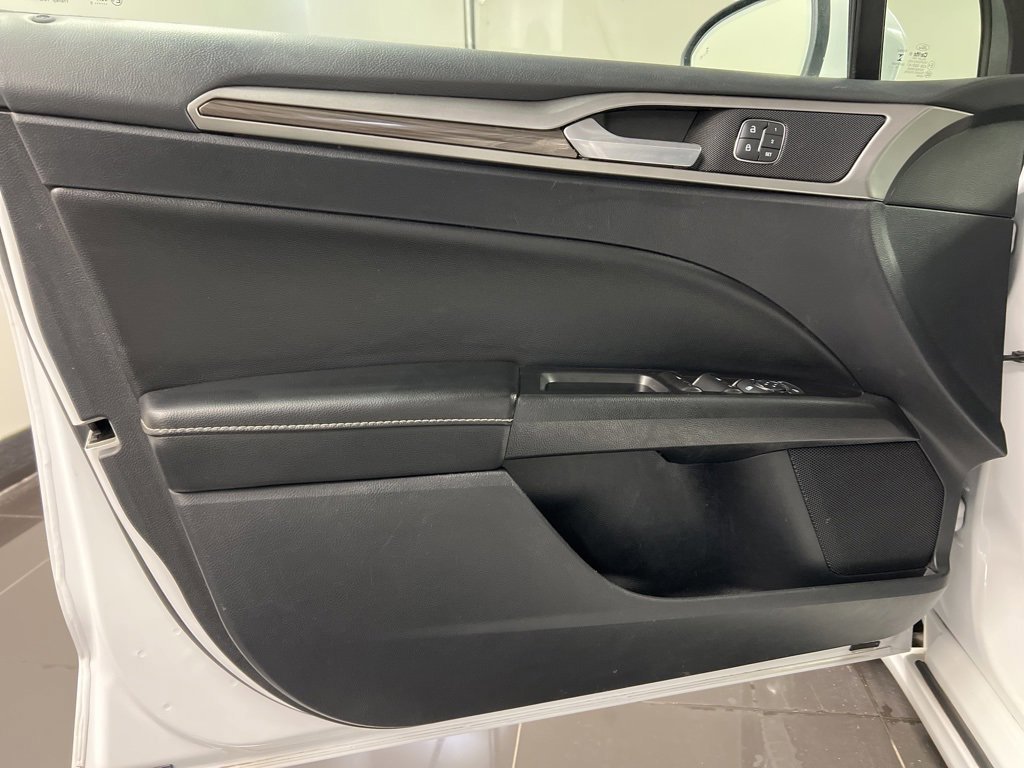 Certified 2020 Ford Fusion SEL image 29