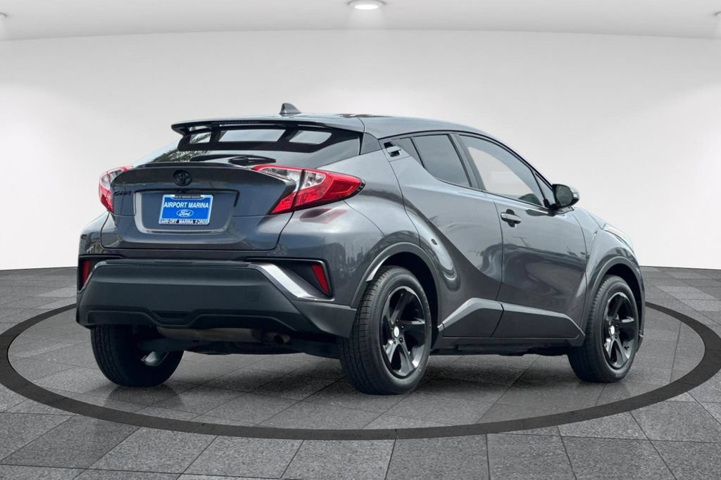 Used 2021 Toyota C-HR LE FWD image 7