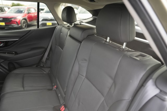 Used 2021 Subaru Outback Limited image 14