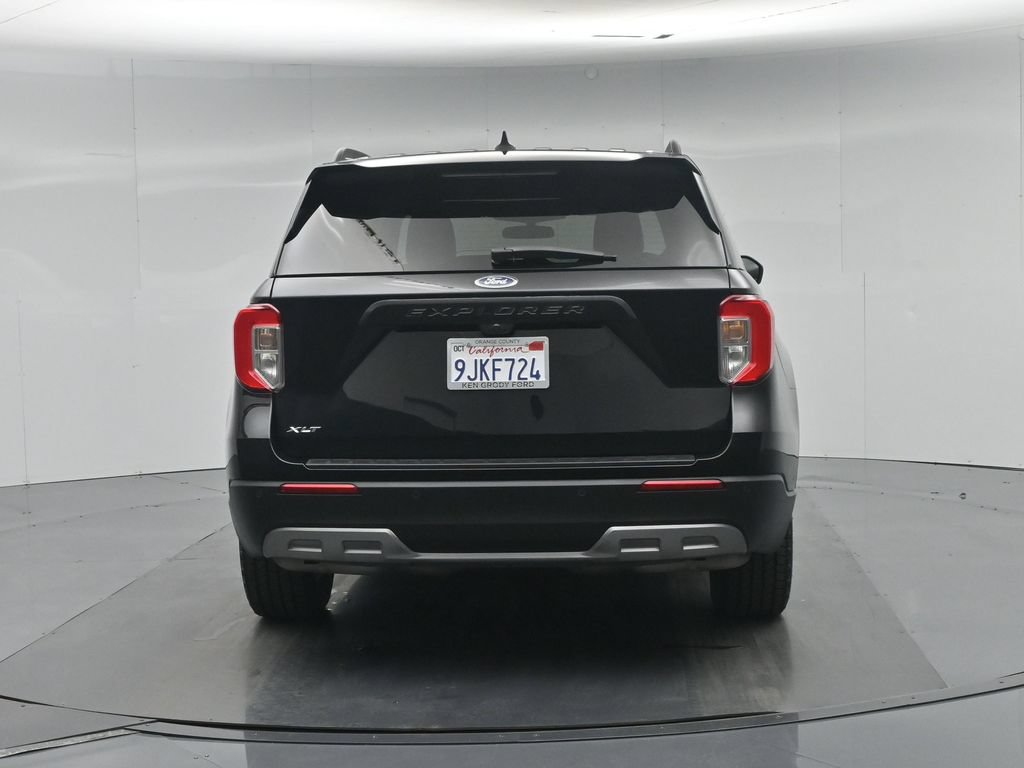 Certified 2023 Ford Explorer XLT w/ Equipment Group 202A RWD image 27