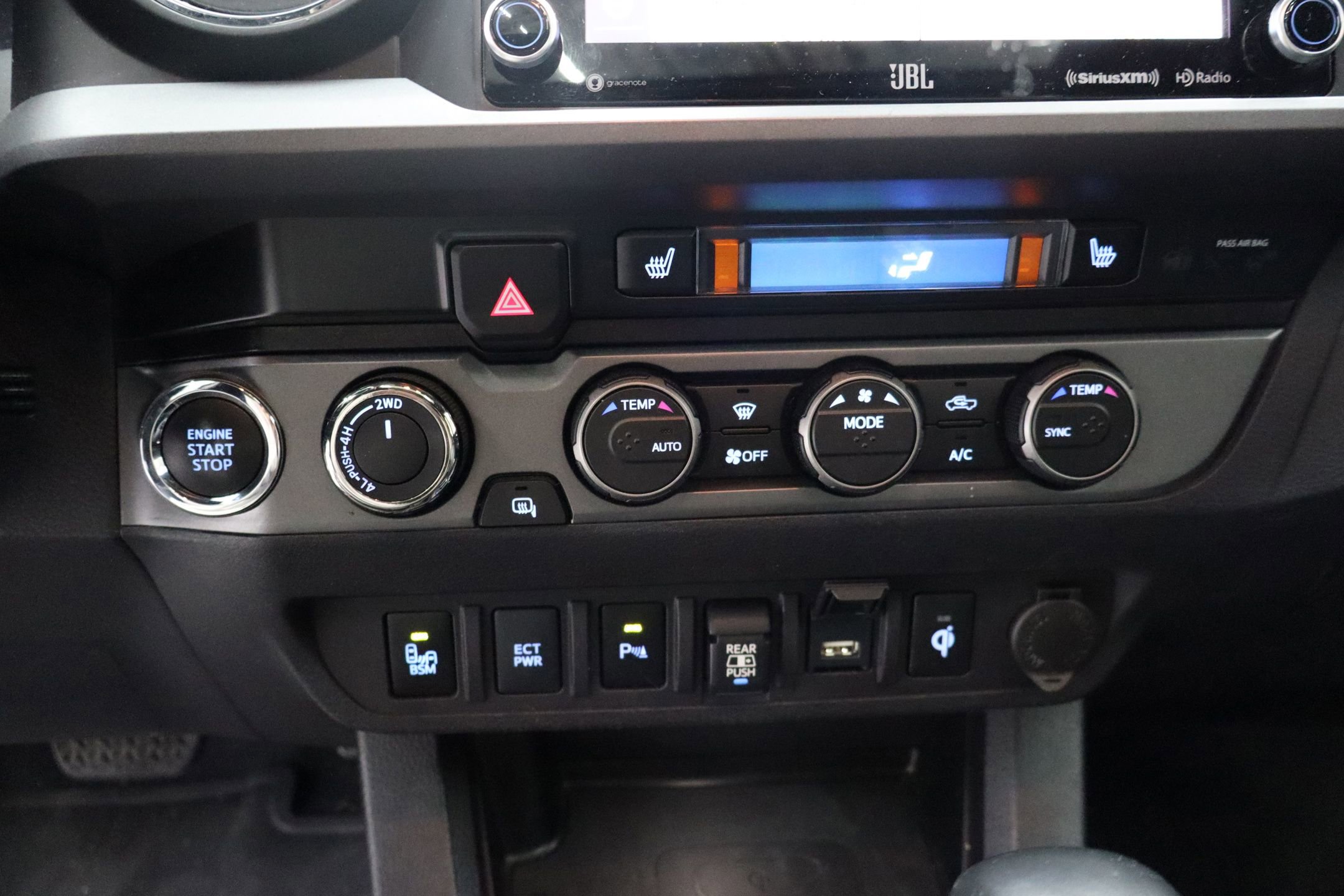 Used 2020 Toyota Tacoma TRD Off-Road w/ TRD Premium Off Road Package image 21