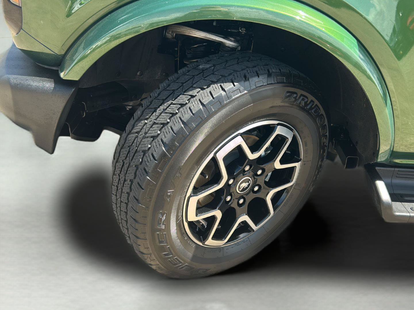 Certified 2025 Ford Bronco Outer Banks AWD/4WD image 30
