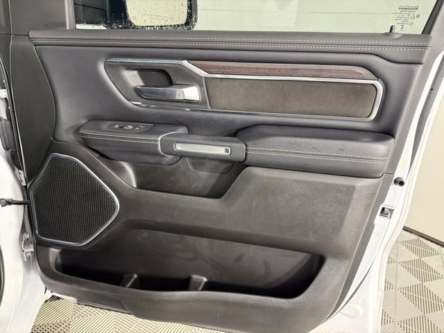 Used 2025 RAM 1500 Laramie AWD/4WD image 34