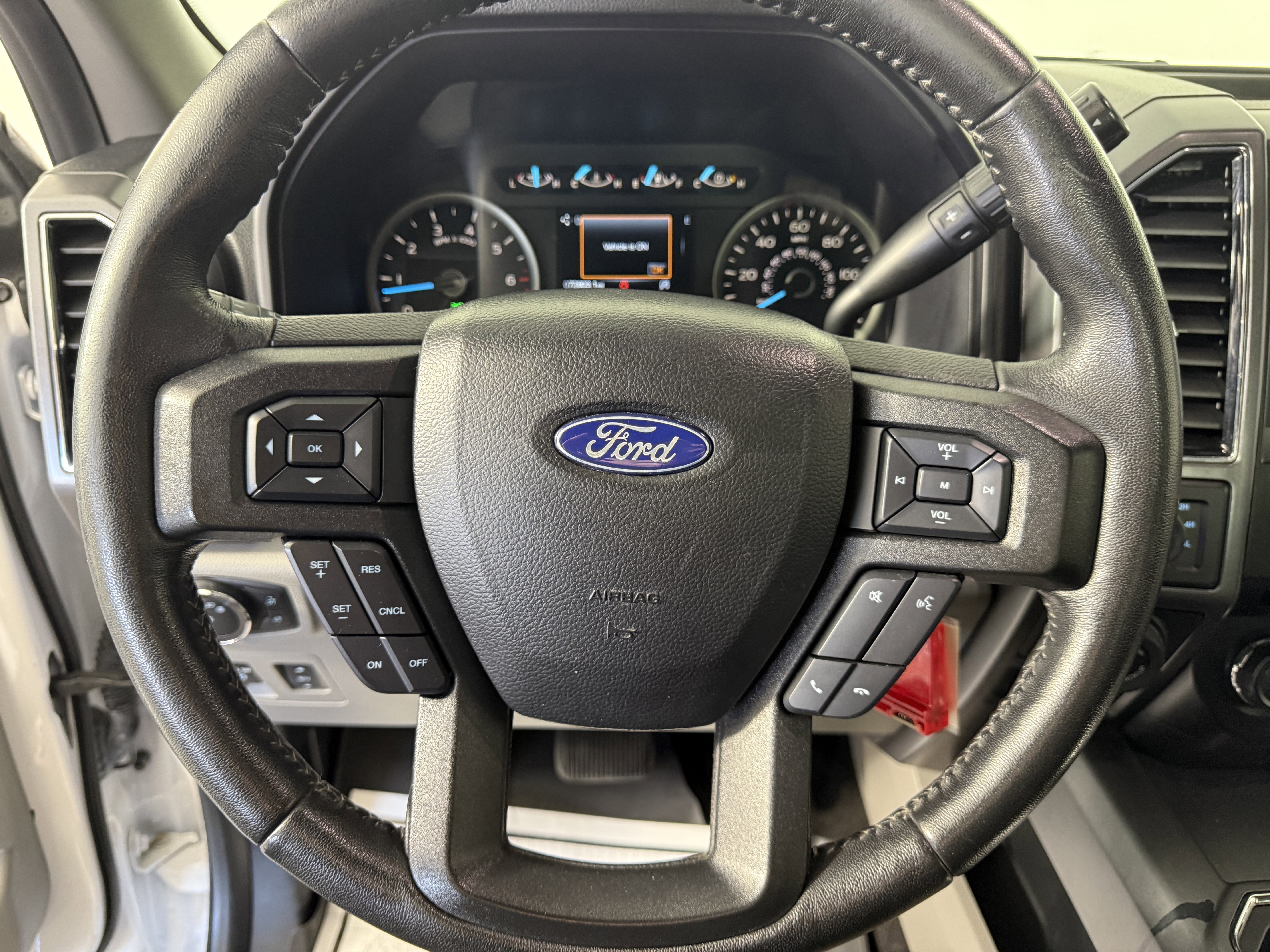 Certified 2018 Ford F150 XLT w/ Equipment Group 302A Luxury image 28