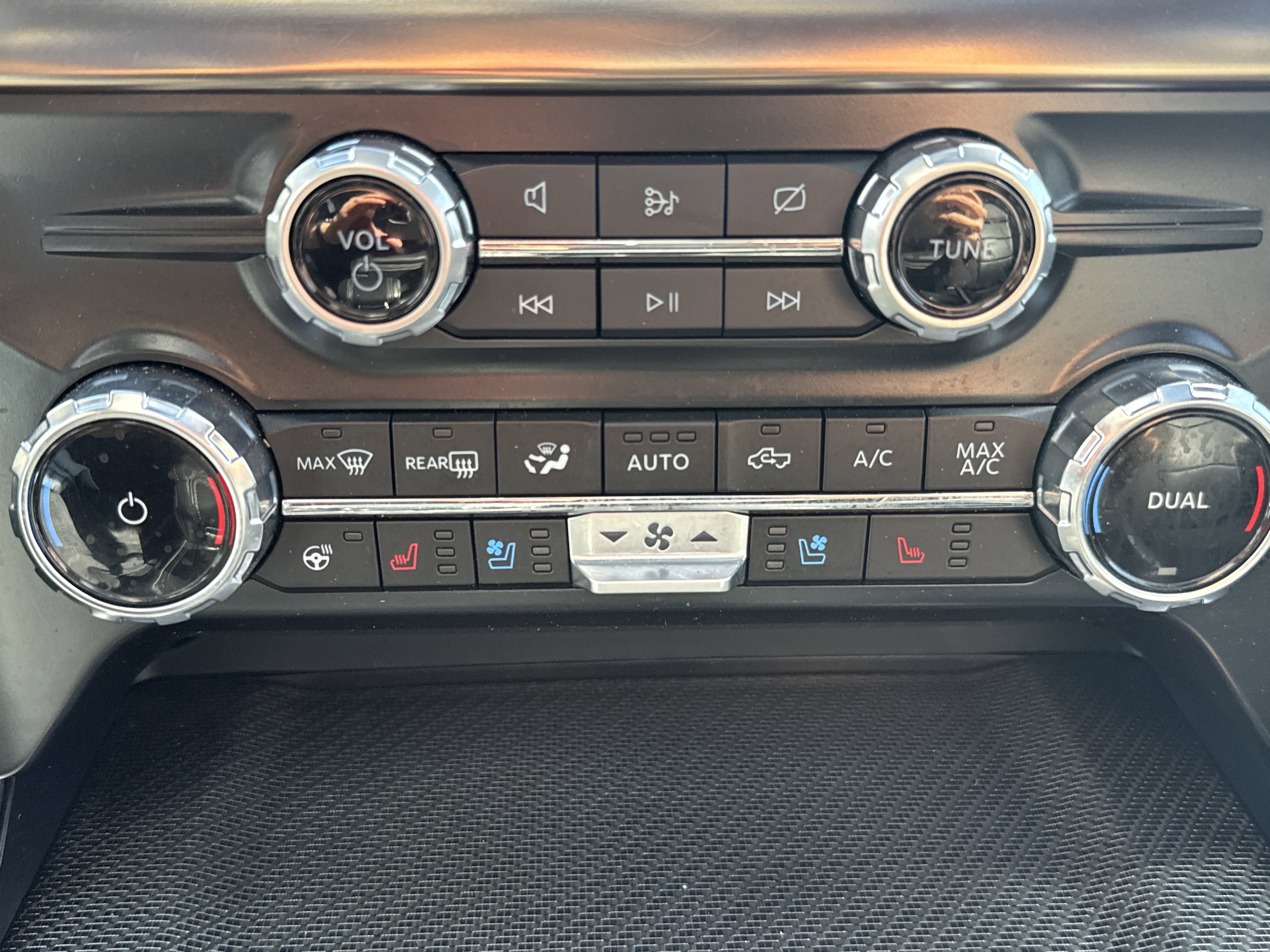 Certified 2023 Ford F150 Raptor image 24