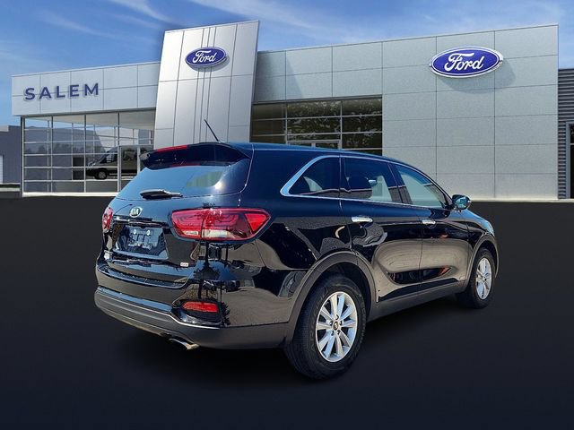 Used 2020 Kia Sorento LX AWD/4WD image 3